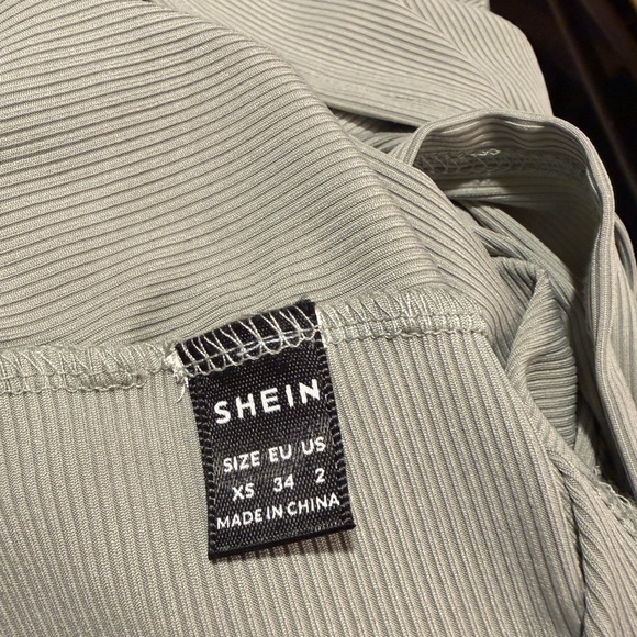 SHEIN Puff Sleeve Crop Top - Light Gray - Picture 12 of 12